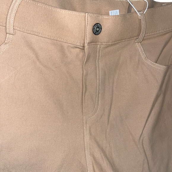 Stretchy khaki pants - Picture 2 of 5